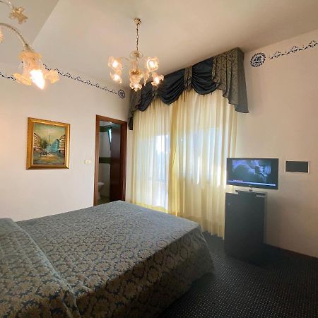 Hotel Florida Τζεσόλο Λίντο Εξωτερικό φωτογραφία
