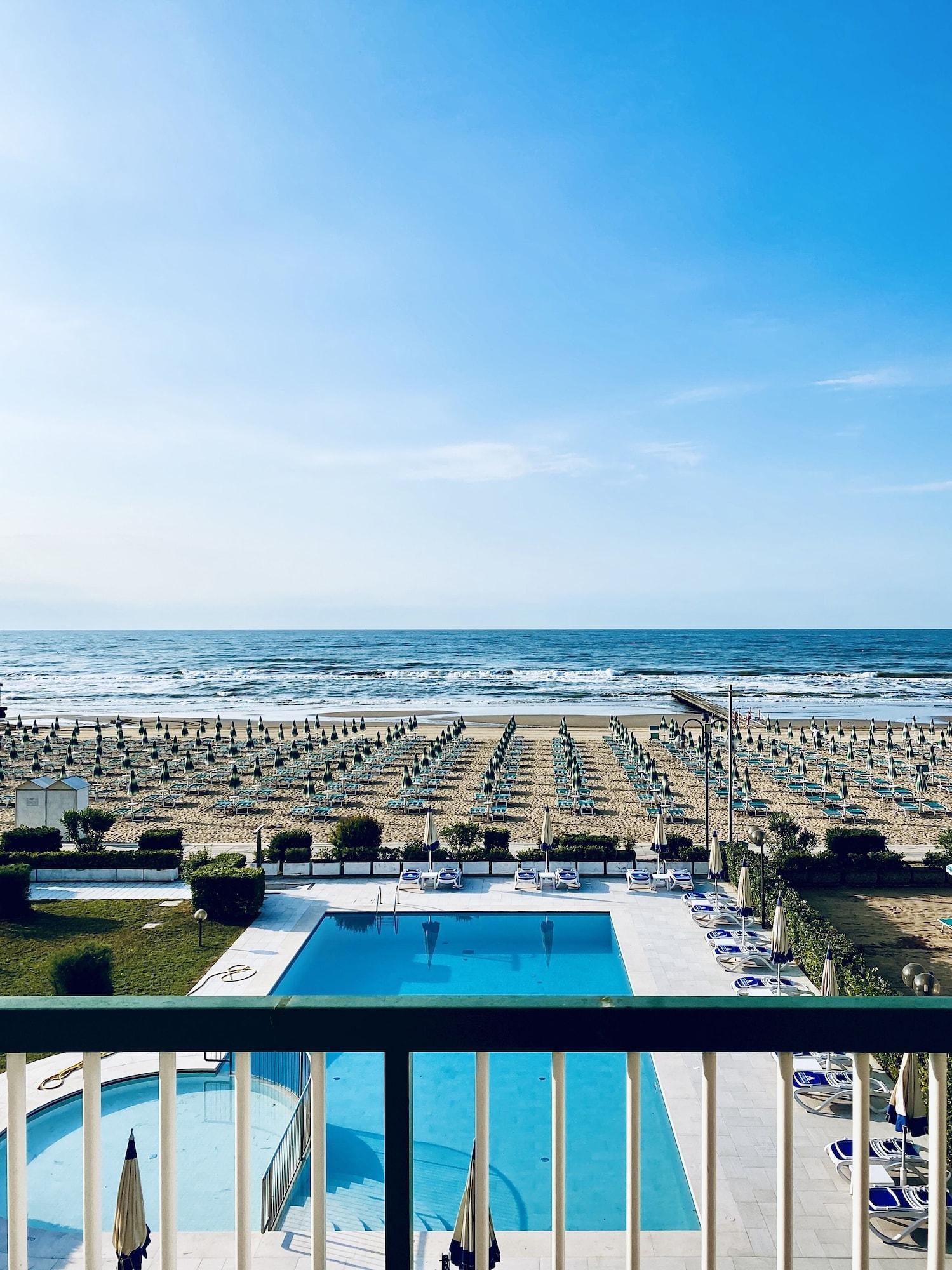 Hotel Florida Τζεσόλο Λίντο Εξωτερικό φωτογραφία