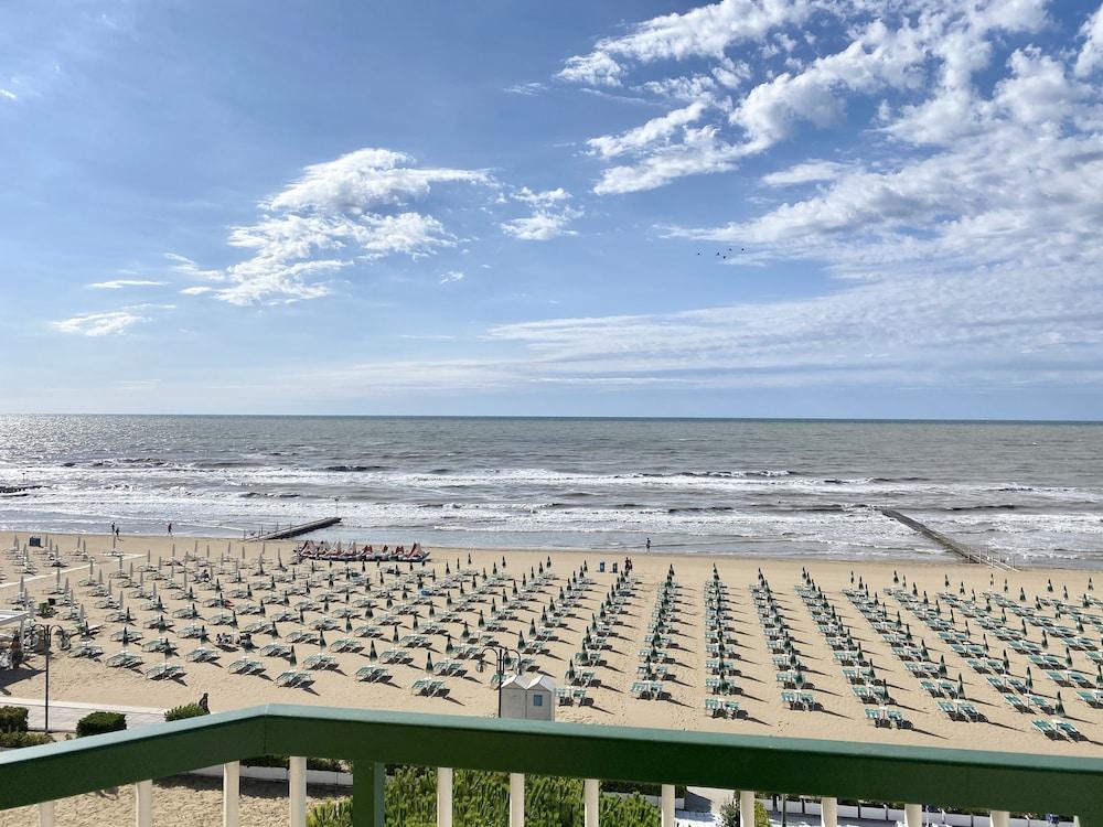 Hotel Florida Τζεσόλο Λίντο Εξωτερικό φωτογραφία